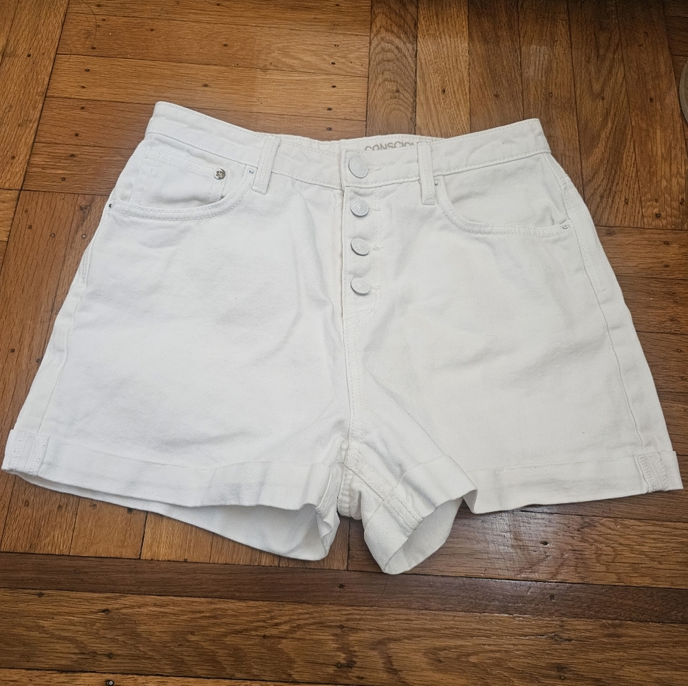 H&M Conscious & Denim Women's Button Fly White Rolled Hem Mom Shorts, Size 8